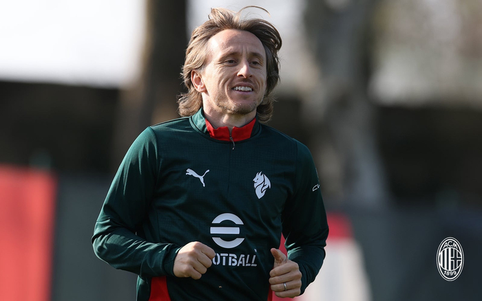 开云下载-米兰开启新一周训练备战|AC米兰|ac米兰|工作_新浪体育_新浪新闻