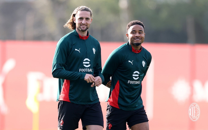 开云下载-米兰开启新一周训练备战|AC米兰|ac米兰|工作_新浪体育_新浪新闻