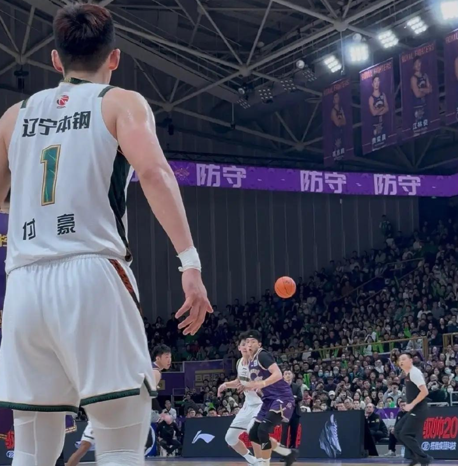 开云体育下载-辽宁最新动态!哈维开启合练,布罗金顿近期归队,将与北控打热身